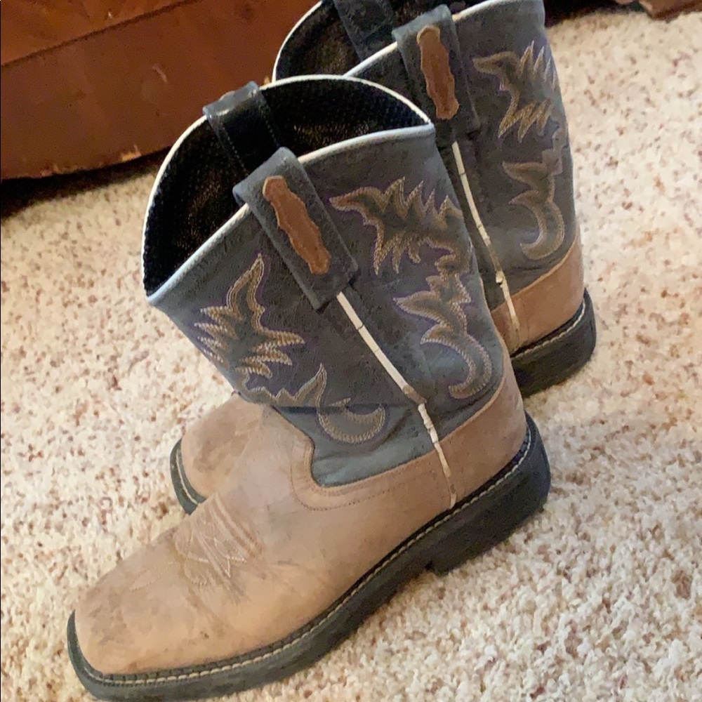 Kids boots